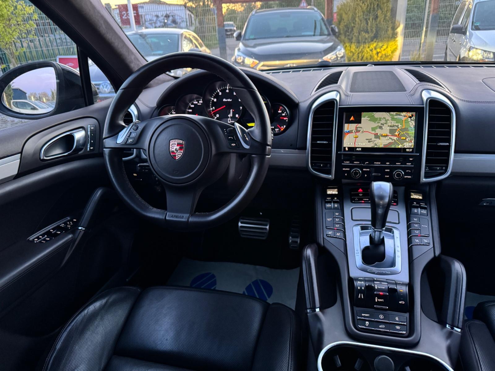 PORSCHE CAYENNE TURBO