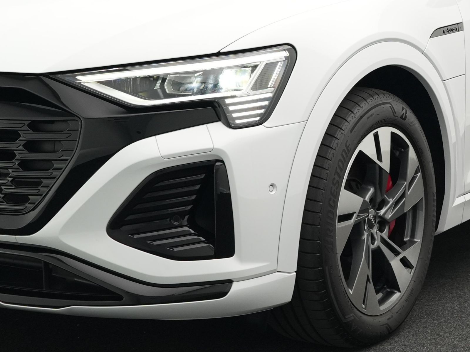 Audi Q8 e-tron - Bild 22
