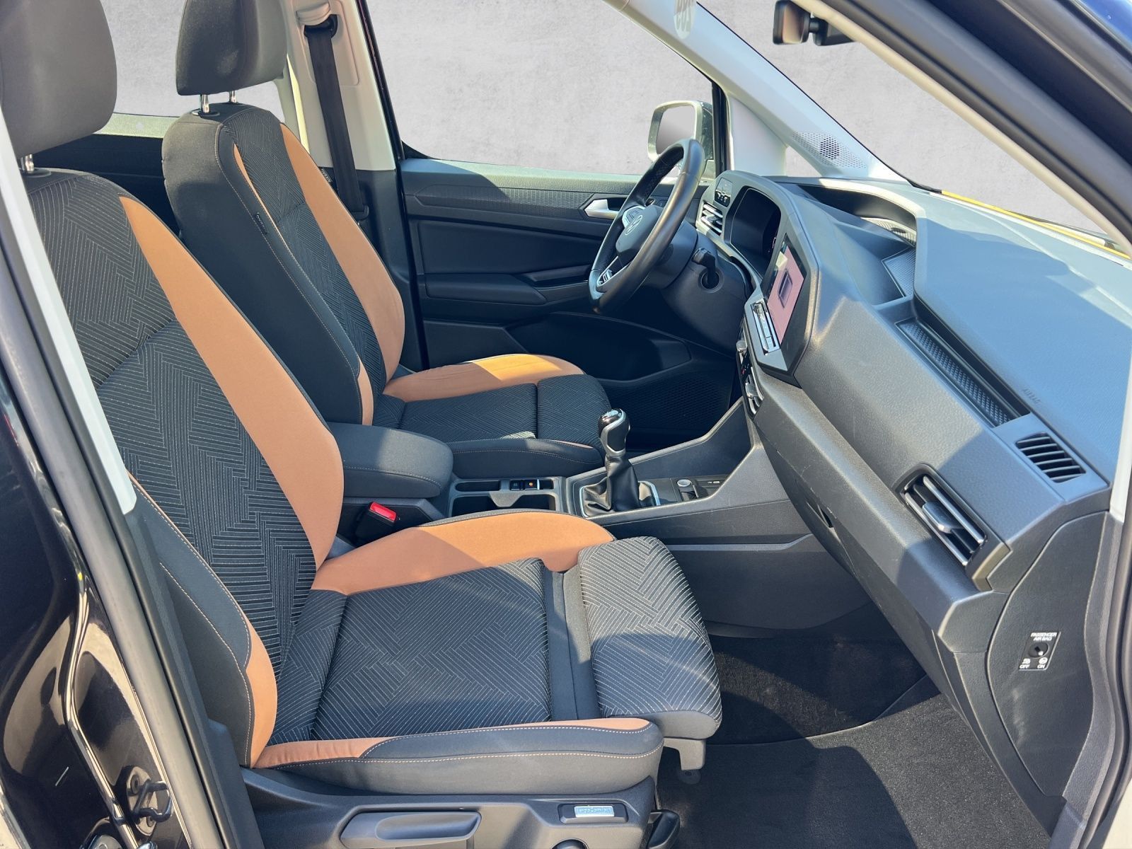 Caddy PanAmericana 1.5 TSI AHK*Navi*Pano**GRA