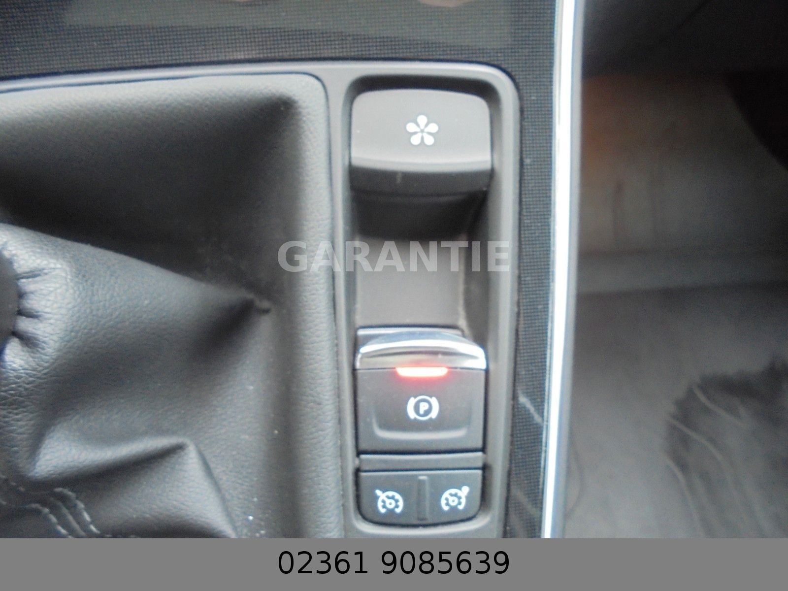 Fahrzeugabbildung Renault Scenic IV BOSE Edition Navi/Headup/Panramadach/