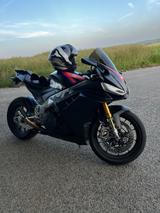 Aprilia RSV 4 Factory  - APRILIA RSV4 FACTORY