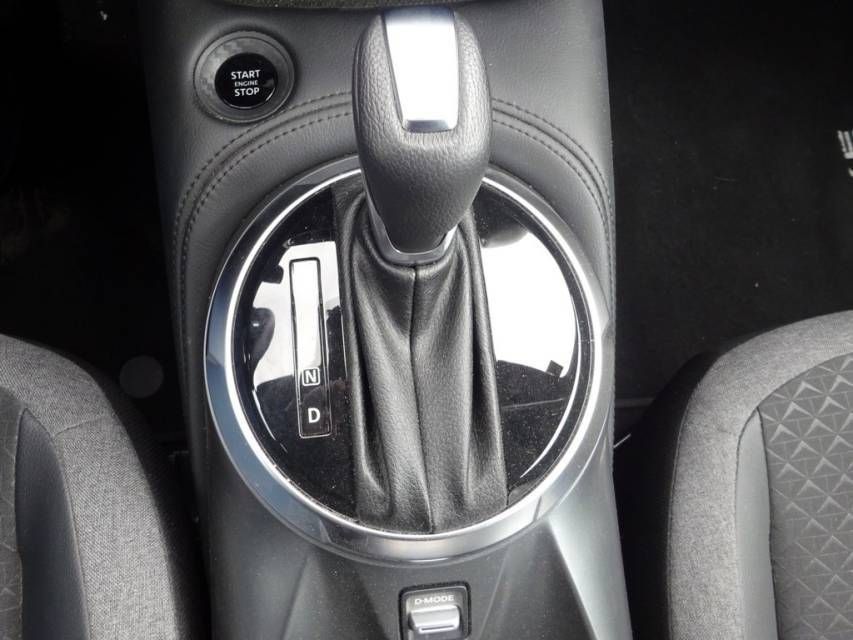 Fahrzeugabbildung Nissan Juke 1.0 DIG-T Automatik N-Connecta