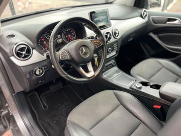 Mercedes B 200 - 11