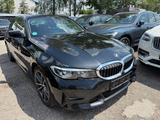 BMW 330 d xDrive Sport Line - BMW 330 Gebrauchtwagen in München