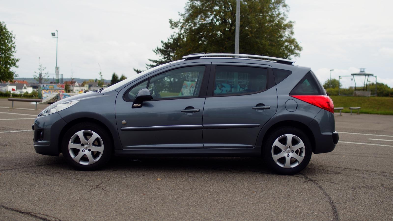 Peugeot 207 2011 — engine 1.598 cm³, 120 HP (88kW)