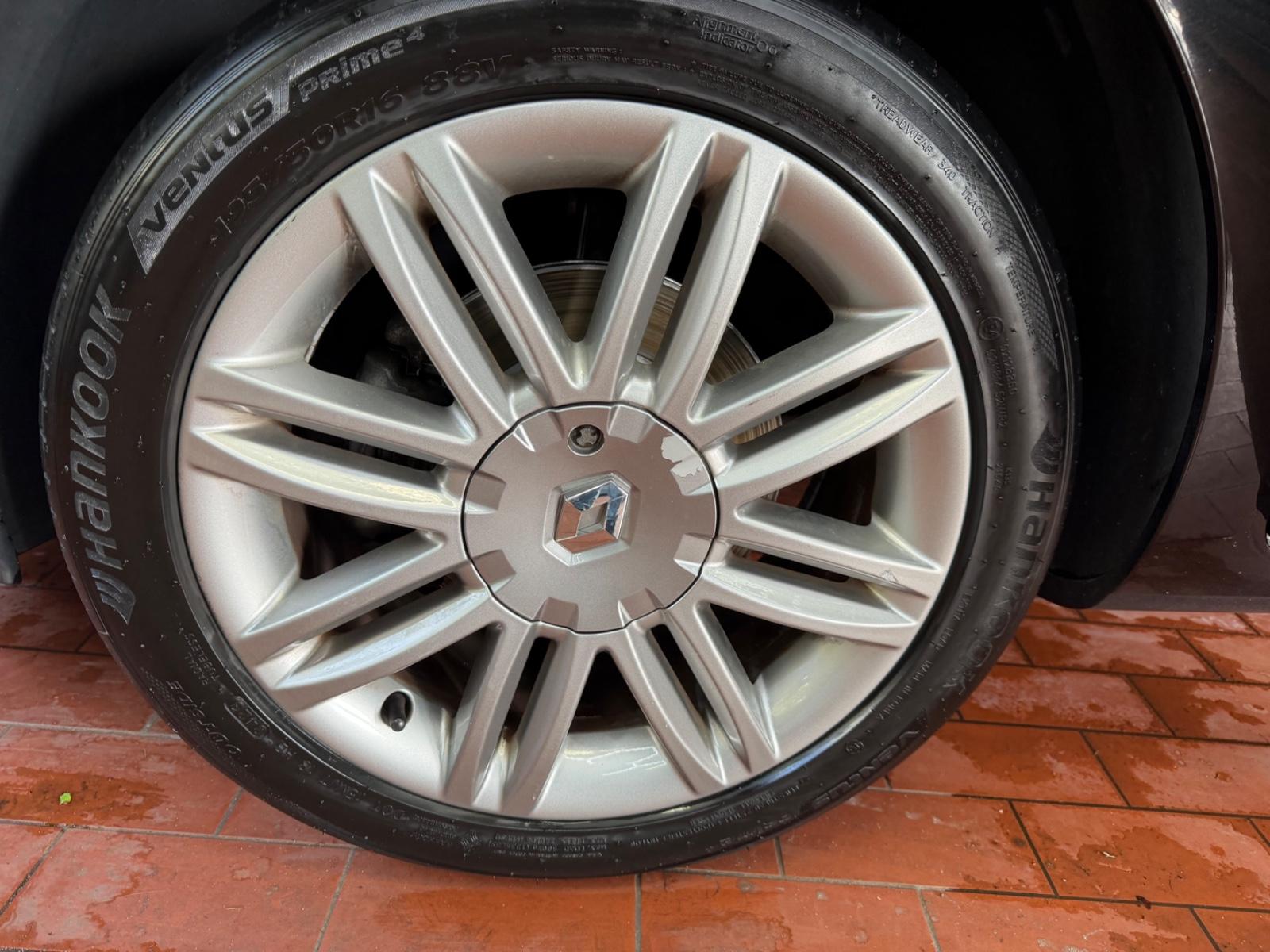 Renault Clio 2011 — photo 7