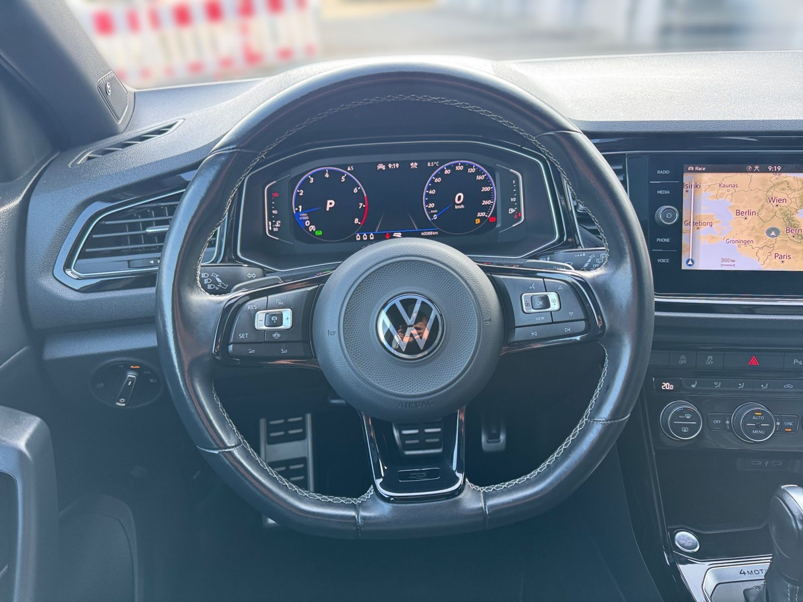 Volkswagen T-Roc - Bild 11