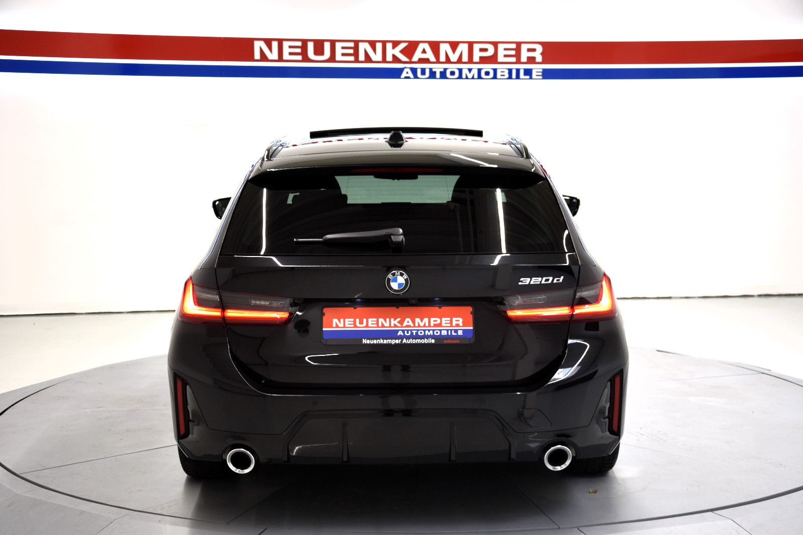 Fahrzeugabbildung BMW 320 d M Sport Touring Pano. ACC HeadUp LED Kamer