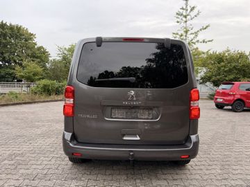 Peugeot Traveller - 6