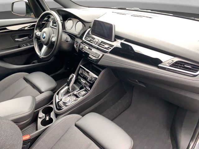 Fahrzeugabbildung BMW 218i Gran Tourer M Sport+LED+Navi+Kamera+DAB