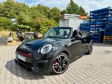 MINI Cabrio John Cooper Works | JCW | H&K | CarPlay  - mit Benzin-Antrieb Autos in Leipzig: Cabrio