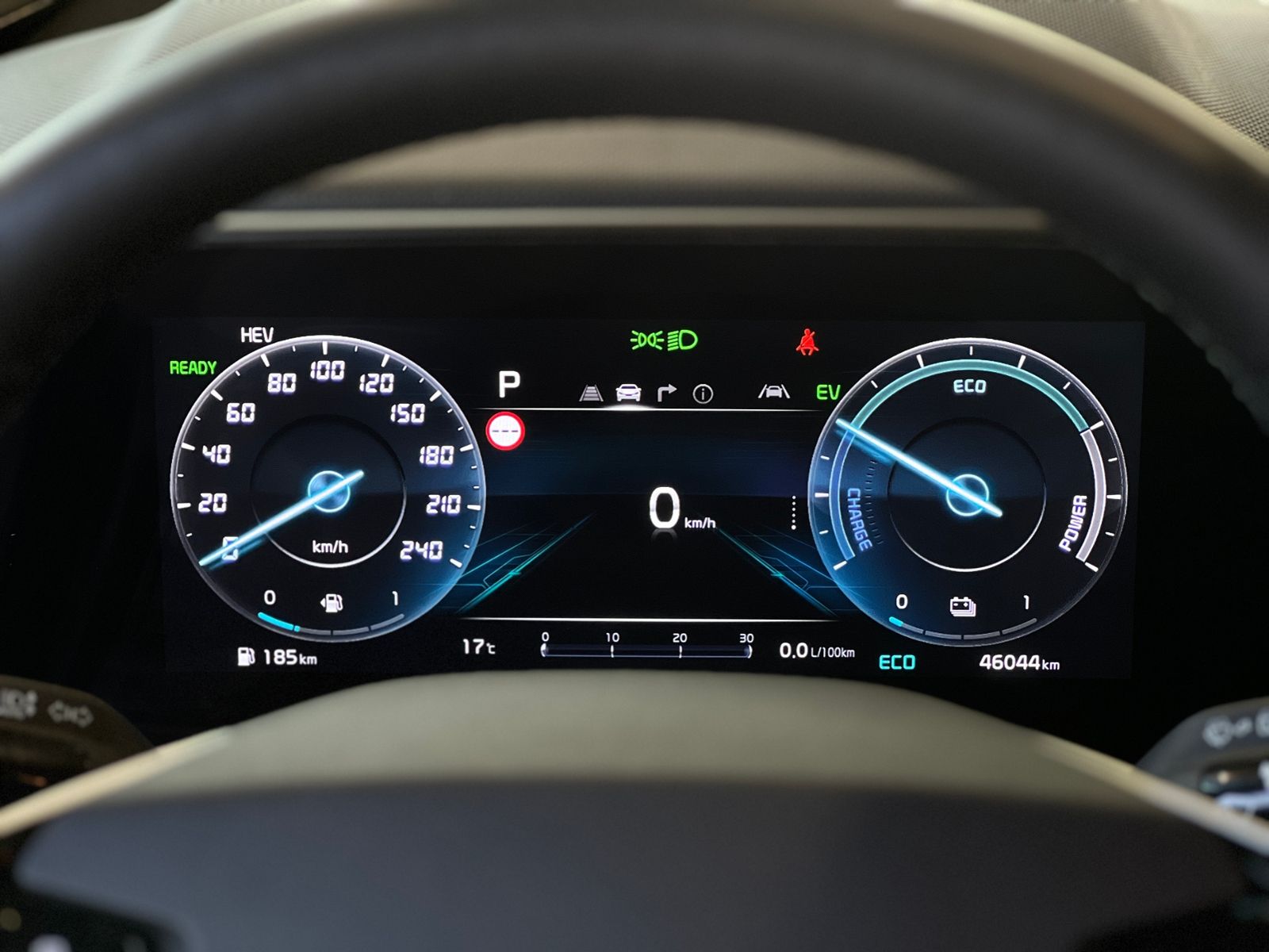 Fahrzeugabbildung Kia Niro Spirit PHEV Relax-Pack Tech-Pack HUD H&K
