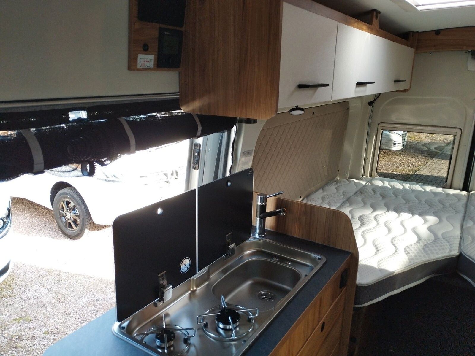 Fahrzeugabbildung Karmann Dexter 4x4 DE 570 AW Rückfahrkamera