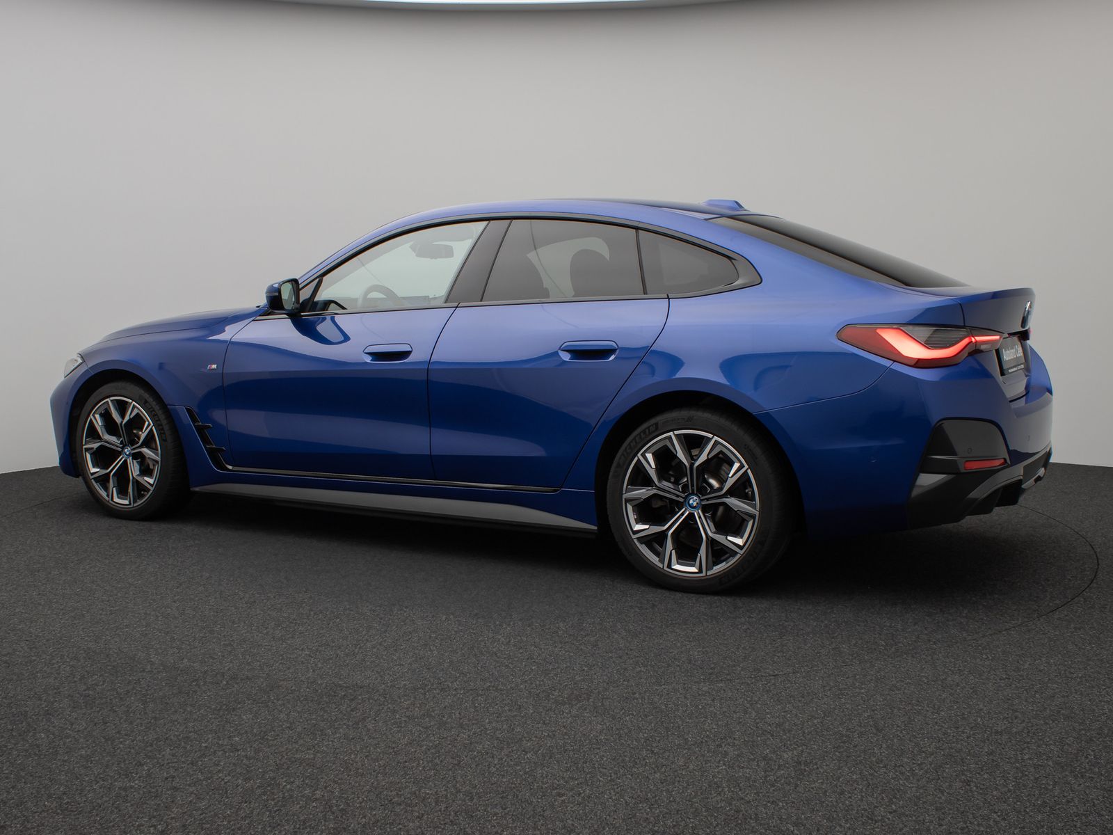 Fahrzeugabbildung BMW i4 eD40 Gran Coupé M Sport Kamera HUD DAB H/K