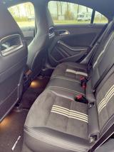 Mercedes-Benz CLA 220 4MATIC DCT PEAK Edition PEAK Edition - Mercedes-Benz CLA 220 aus 2018