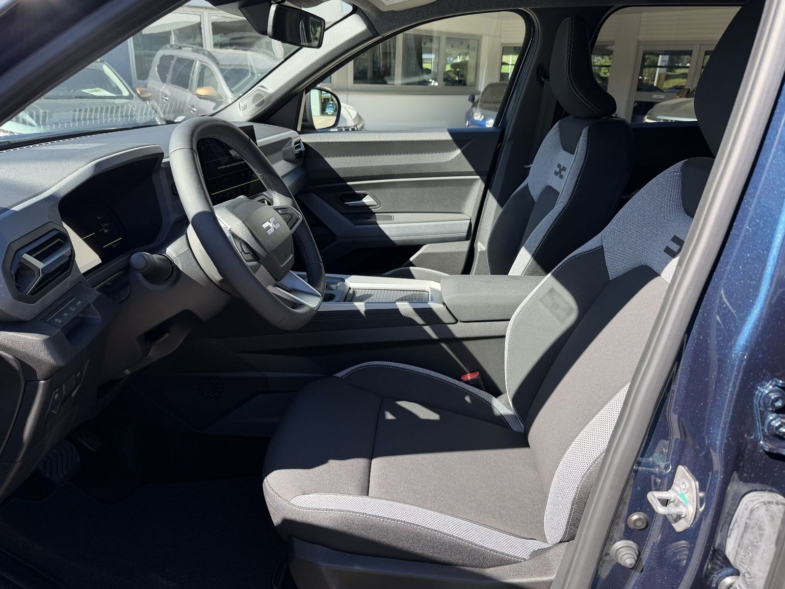Fahrzeugabbildung Dacia Bigster Journey HYBRID 155 sofort lieferbar
