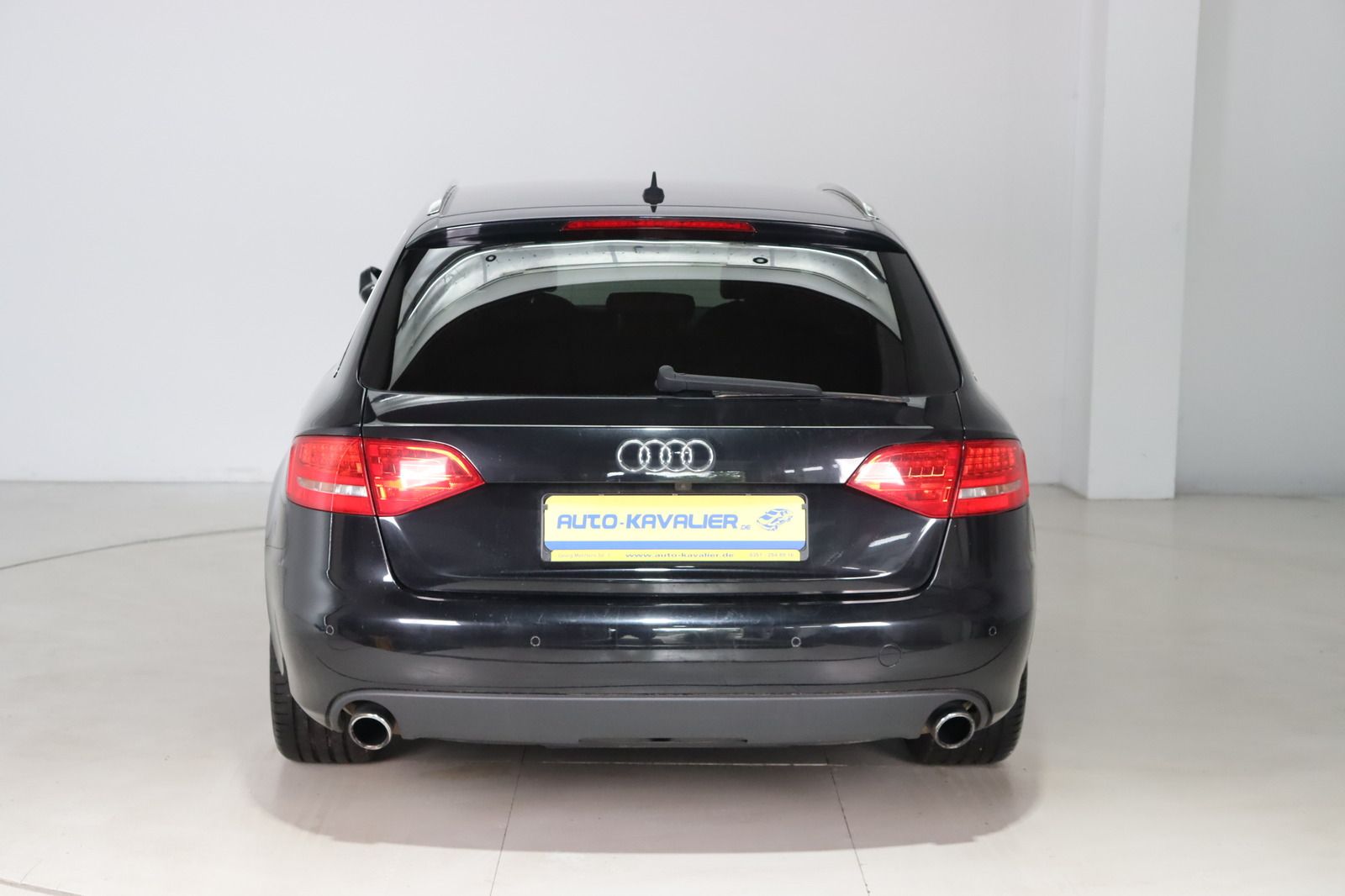 Fahrzeugabbildung Audi A4 2.0 TFSI quattro Avant * BI-Xenon * Navi *