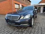 Mercedes-Benz E -Klasse T-Modell E 250 CDI/NAVI/XENON/EINPARKH - Mercedes-Benz E 250 aus 2011: Cdi