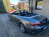 Mercedes-Benz E 300 Autom. - - Mercedes-Benz E 300 mit Benzin-Antrieb: Cabrio