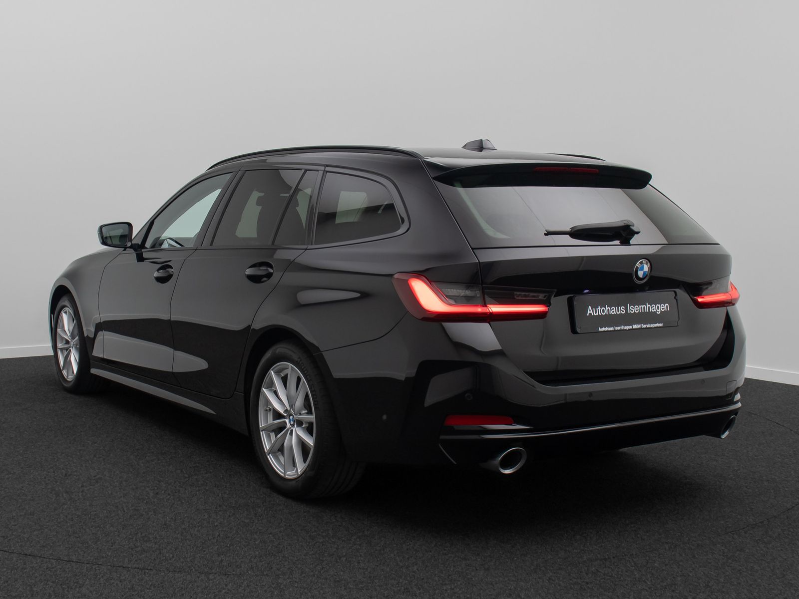 Fahrzeugabbildung BMW 320d ACC Kamera DAB HUD Sport Ad.LED Parkassist