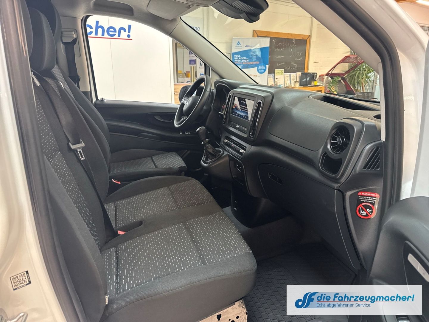 Fahrzeugabbildung Mercedes-Benz Vito Kasten 116 CDI PRO Facelift lang Navi Apple
