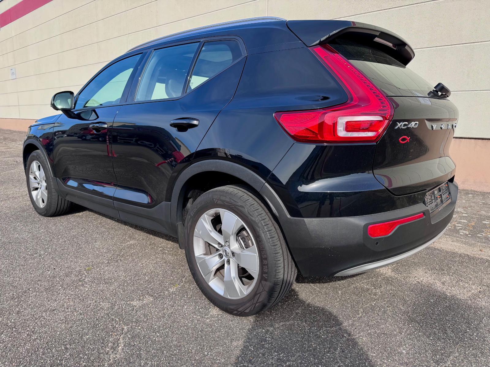 Volvo XC40 T4 Momentum Pro AWD LEDER+RADAR+PANO+360CAM