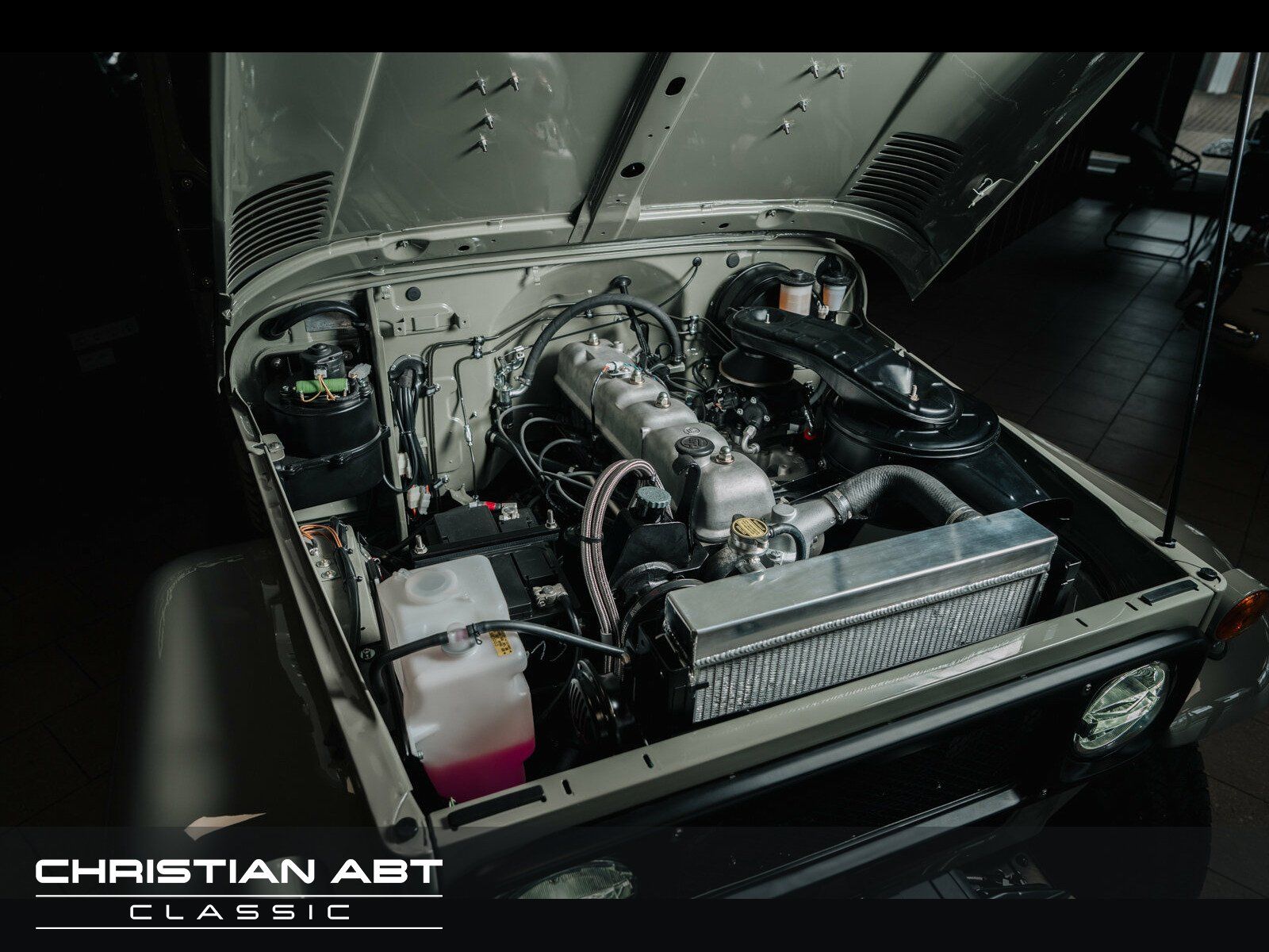 Fahrzeugabbildung Toyota FJ43 restauriert * Servo * H-Zulassung