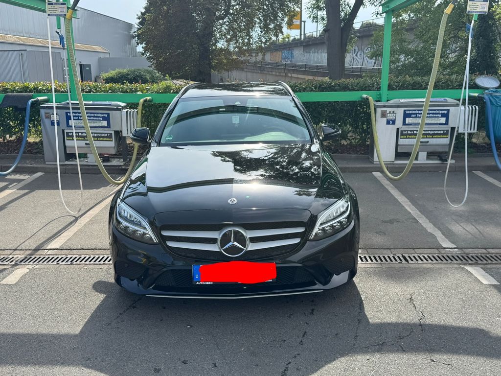 Image of Mercedes-Benz C 220