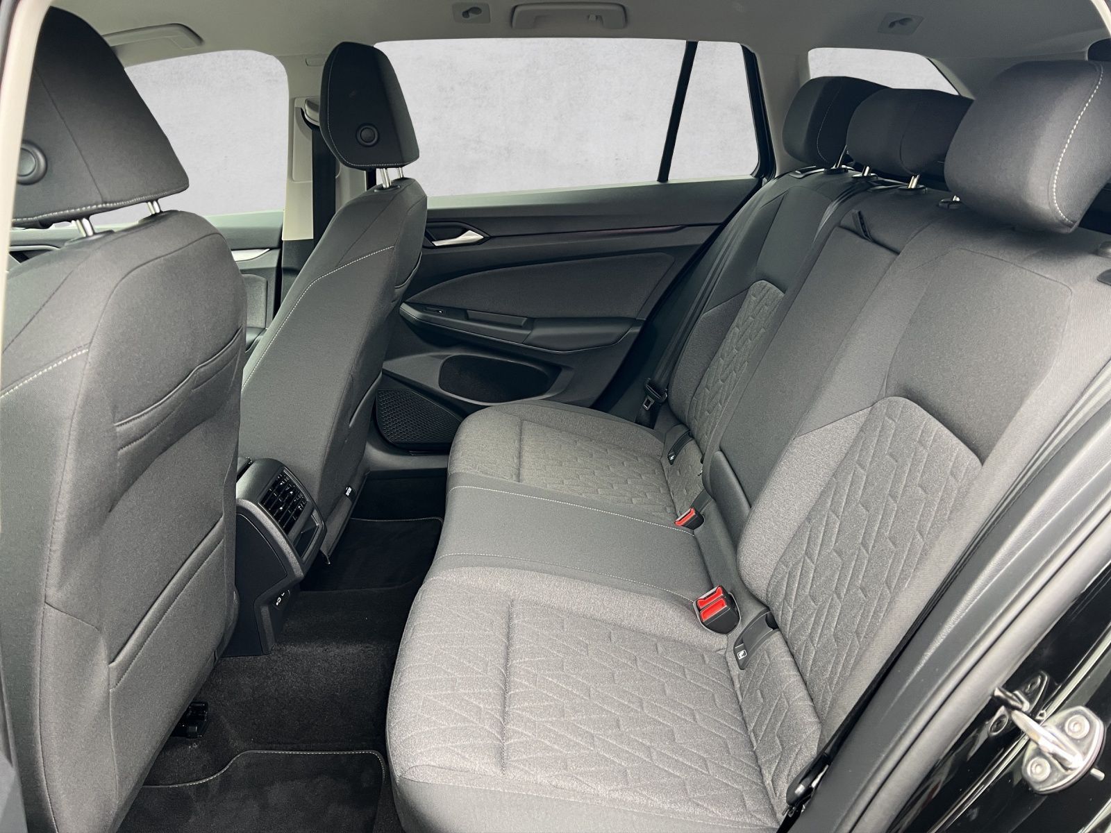 Golf VIII Variant Life 2.0 TDI DSG LED*Navi*ACC