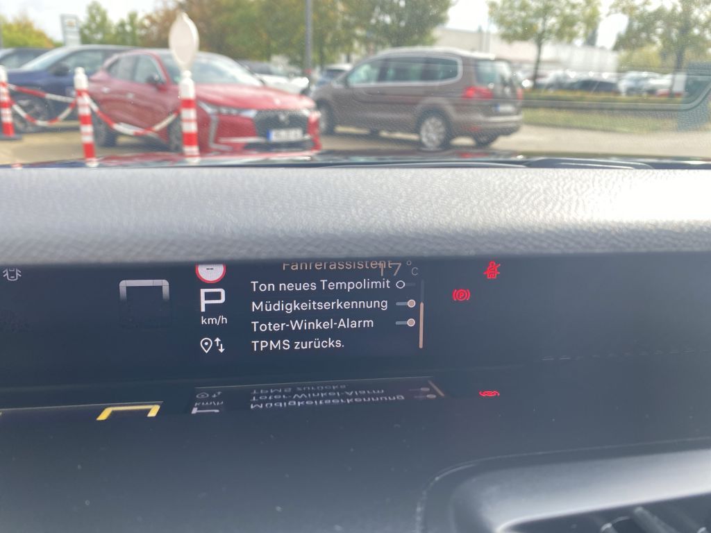 Fahrzeugabbildung Citroën e-C3 Aircross 113 Standard-Range MAX *LED*Nav*Ca