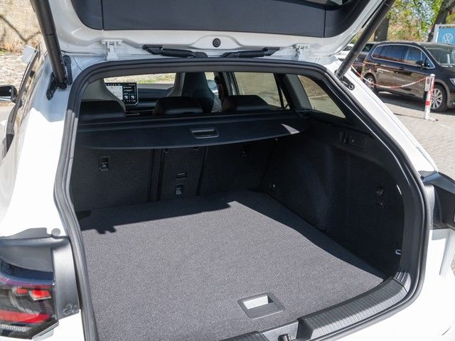 Golf VIII Variant R-Line TSI DSG 4M. Black Style