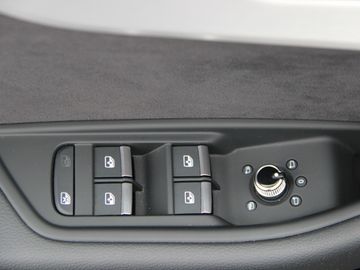 Audi A4 Avant 2.0 TFSI S line KLIMA LED NAVI ALU