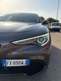 Alfa-Romeo Stelvio - 11