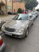 Mercedes-Benz E 200 NGT Erdgas KOMPRESSOR CLASSIC - Mercedes-Benz E 200 mit CNG-Antrieb: Limousine, Automatik, Ngt Kompressor