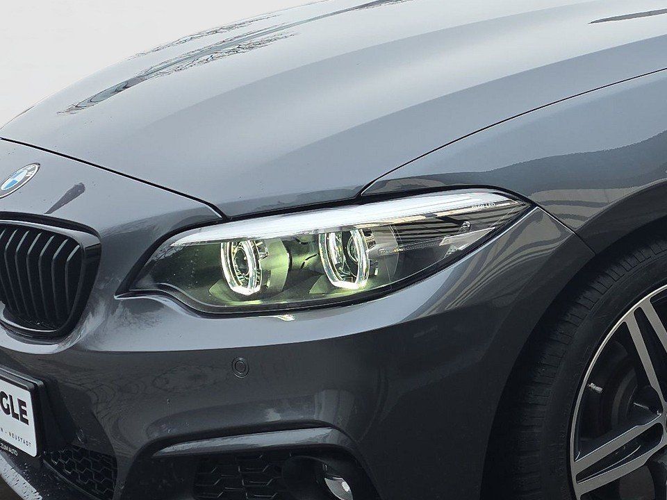 Fahrzeugabbildung BMW 2 Cabrio 230 i M Sport