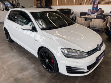 Volkswagen Golf VII Lim. GTD BMT *NAVI*SZHZ*PDC*BI-XENON*