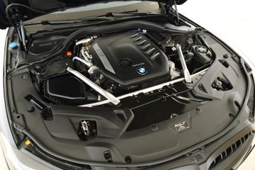 BMW 840
