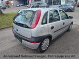 Opel Corsa 1.2 16V COMFORT - Opel Corsa aus 2002: 1.2