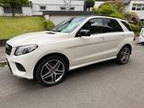Mercedes-Benz GLE 350 d 4MATIC - AMG-Line mit Luftfahrwerk  - Mercedes-Benz GLE 350: Von Privat