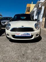 MINI Mini One Clubman 1.6 Cabrio - weiße MINI One Clubman