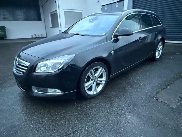 Opel Insignia 2.0 CDTI Sports Tourer Sport OPC LINE 