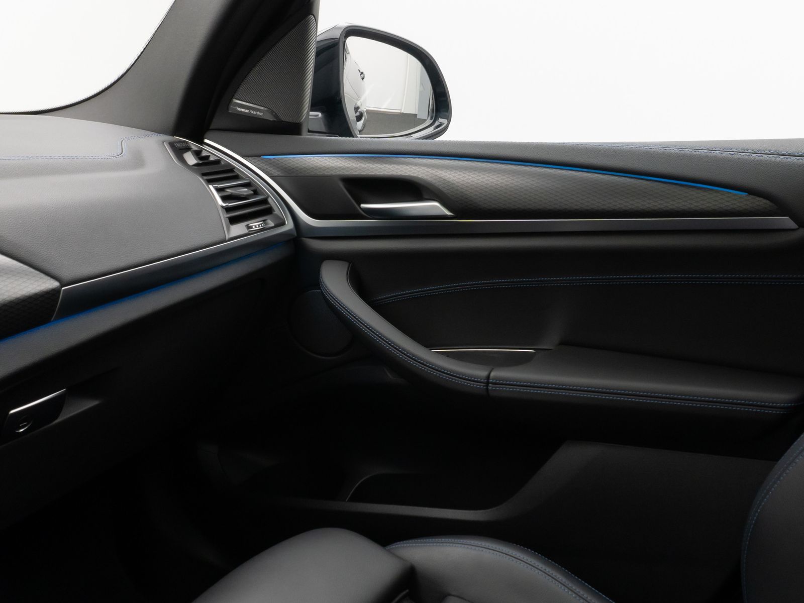 Fahrzeugabbildung BMW iX3 Impressive M Sport Panorama 360°HUD DAB H/K