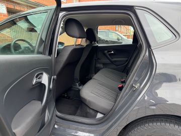 Volkswagen Polo - 8