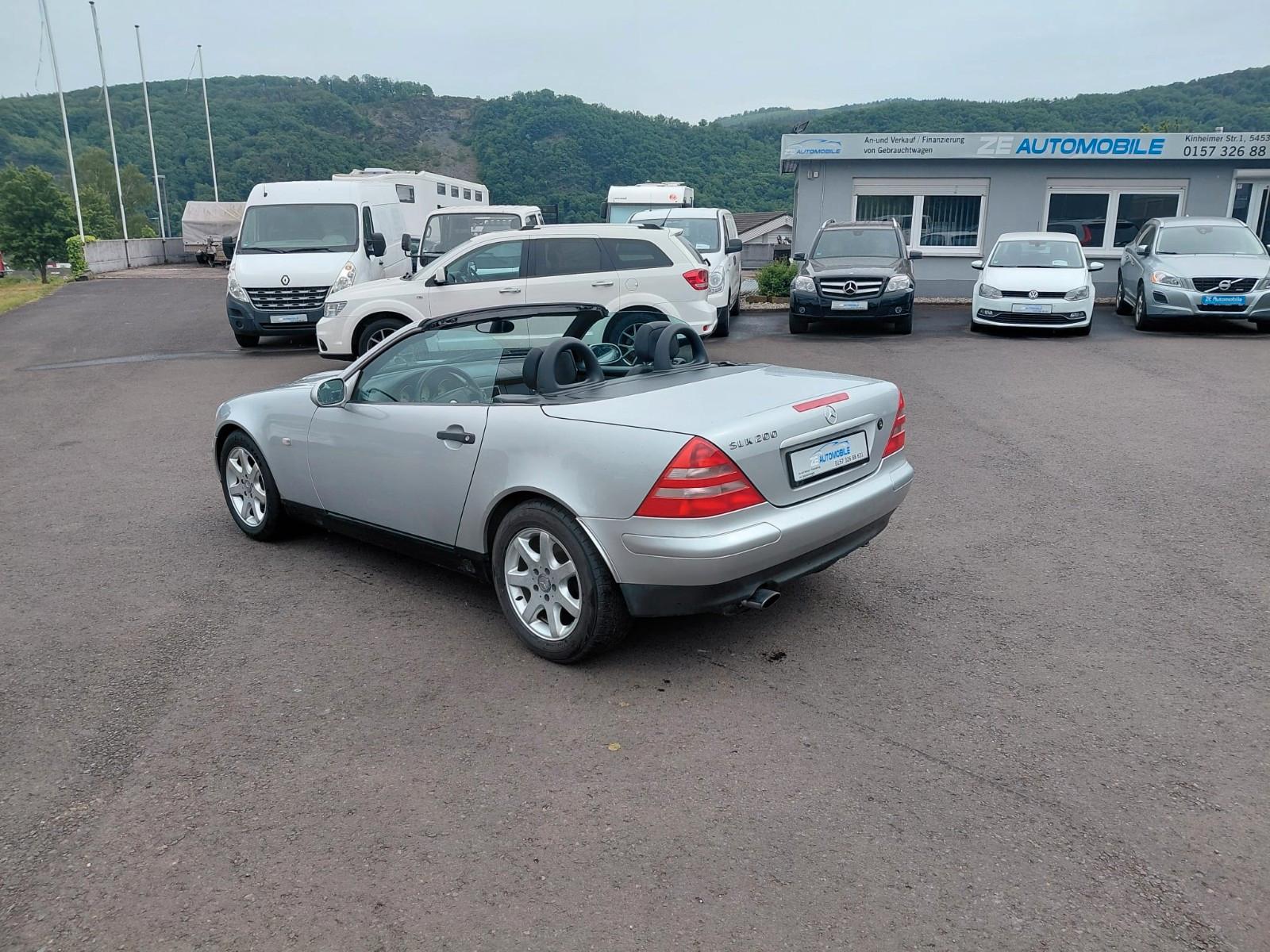 Mercedes-Benz SLK 200