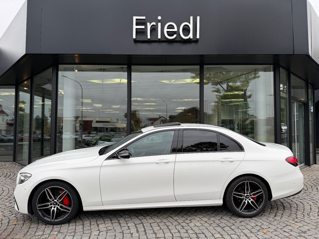 Image of Mercedes-Benz E 220