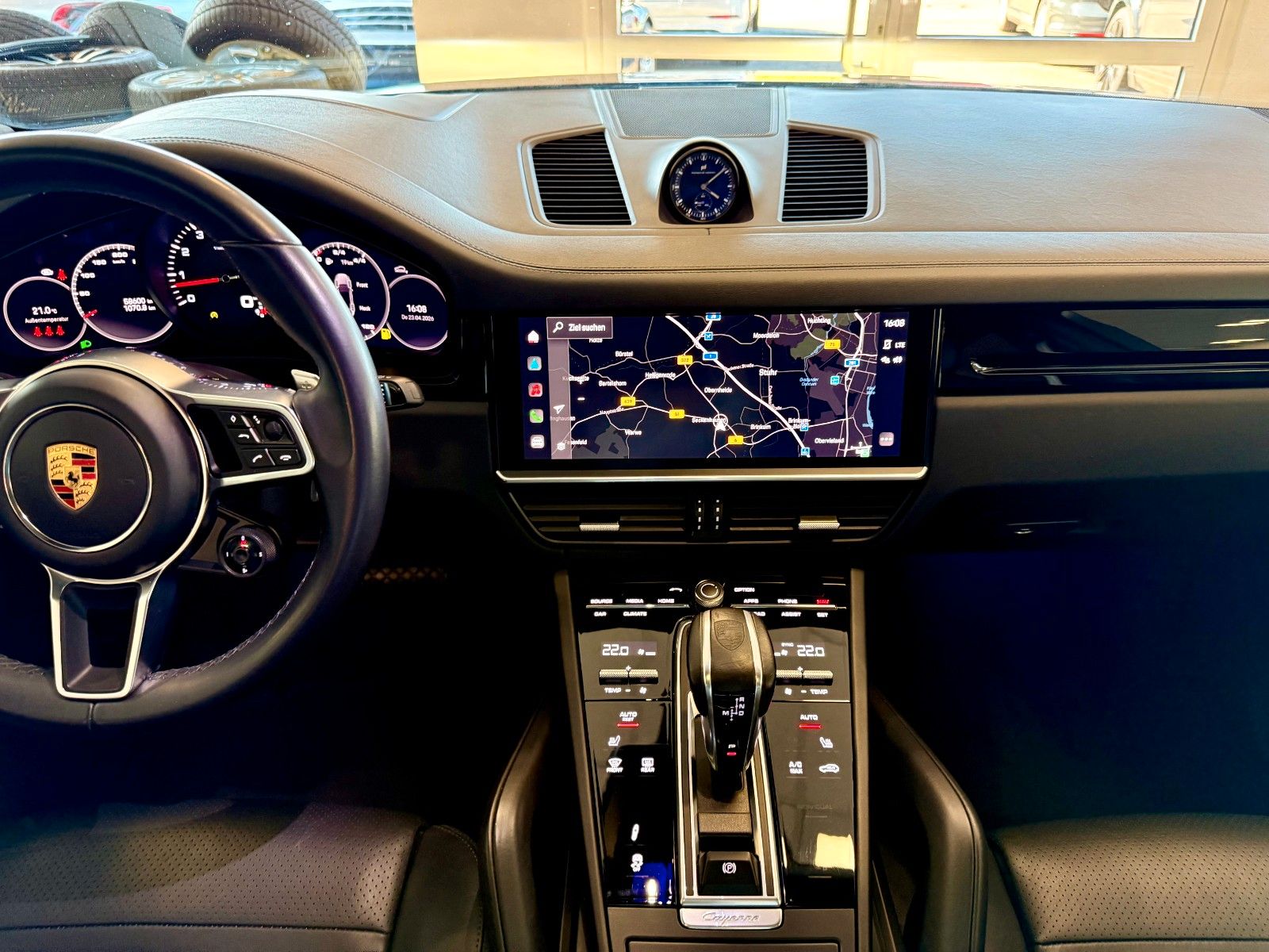Porsche Cayenne Coupe Platinum Edition SportDesign foto 19