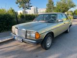 Mercedes-Benz Mercedes Benz W123 300 Diesel E300 H-Kennz... - Mercedes-Benz mit Diesel-Antrieb: W123
