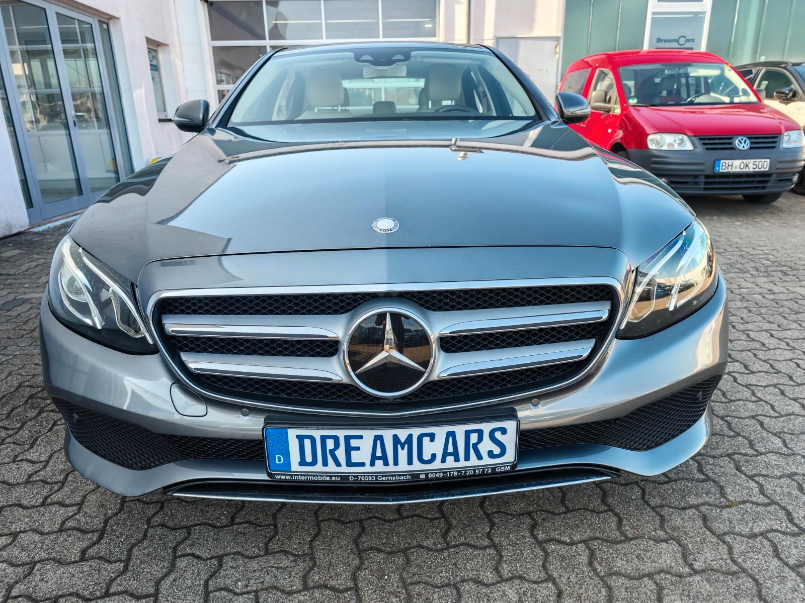 Mercedes-Benz E 200 E Limousine Leder Navi LED Kamera Memory