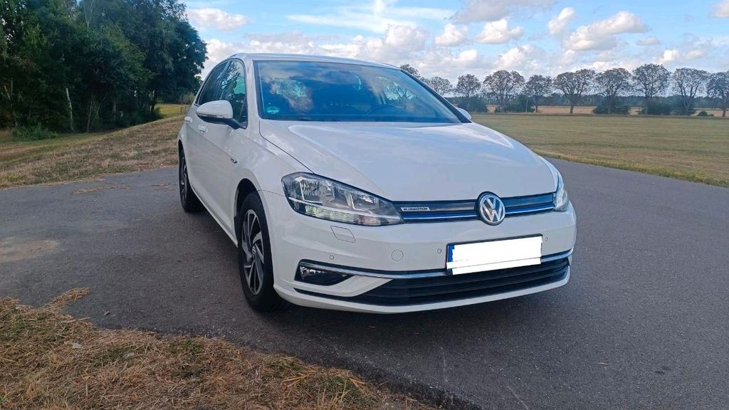 Image of Volkswagen Golf