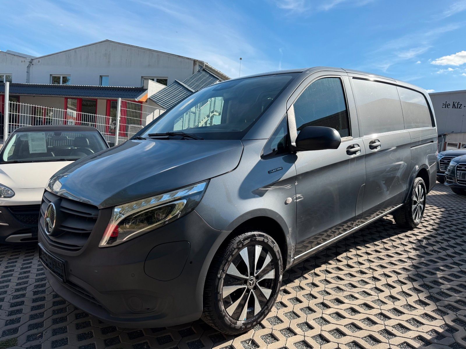 Mercedes-Benz Vito Kasten 112 eVito lang*3Sitze*LED*Kamera*ACC imagem 3